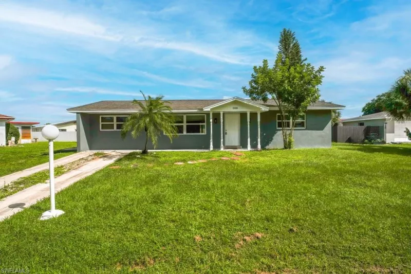 LEHIGH ACRES