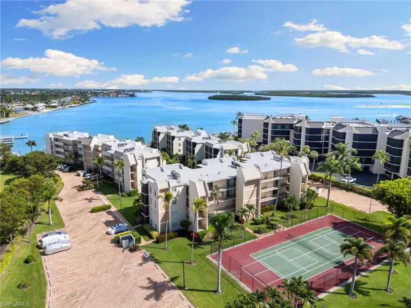 MARCO ISLAND