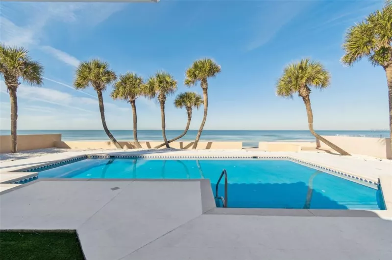 BELLEAIR BEACH