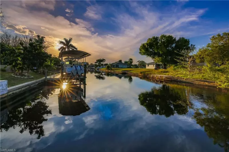 CAPE CORAL