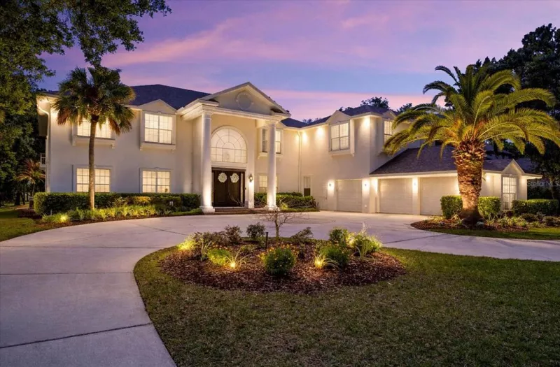 TAMPA
