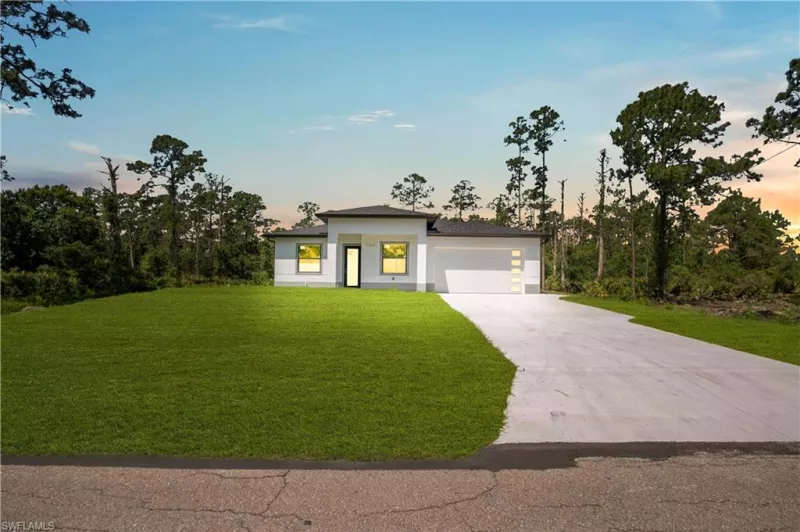 LEHIGH ACRES