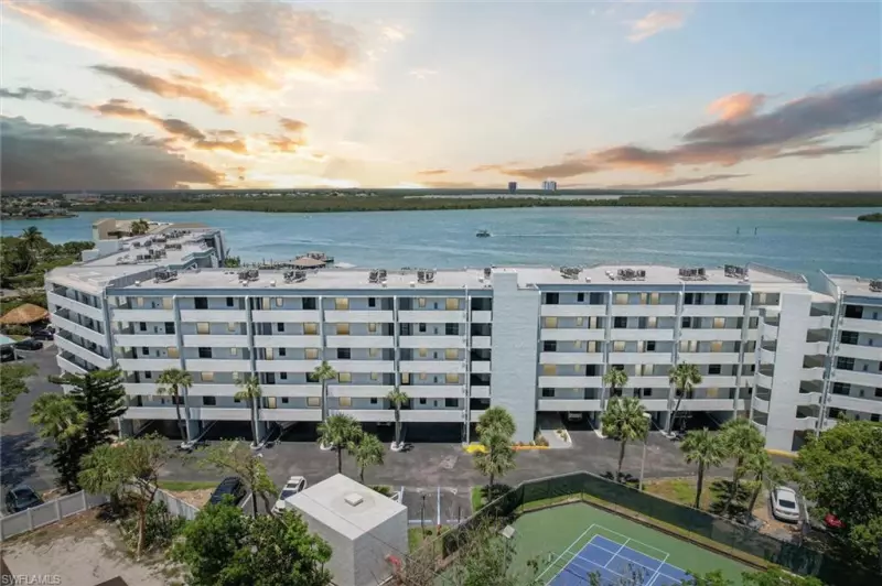 MARCO ISLAND