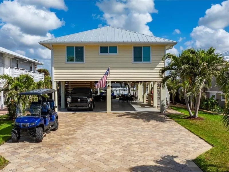 BONITA SPRINGS