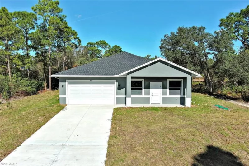 LEHIGH ACRES