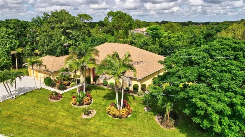 LEHIGH ACRES