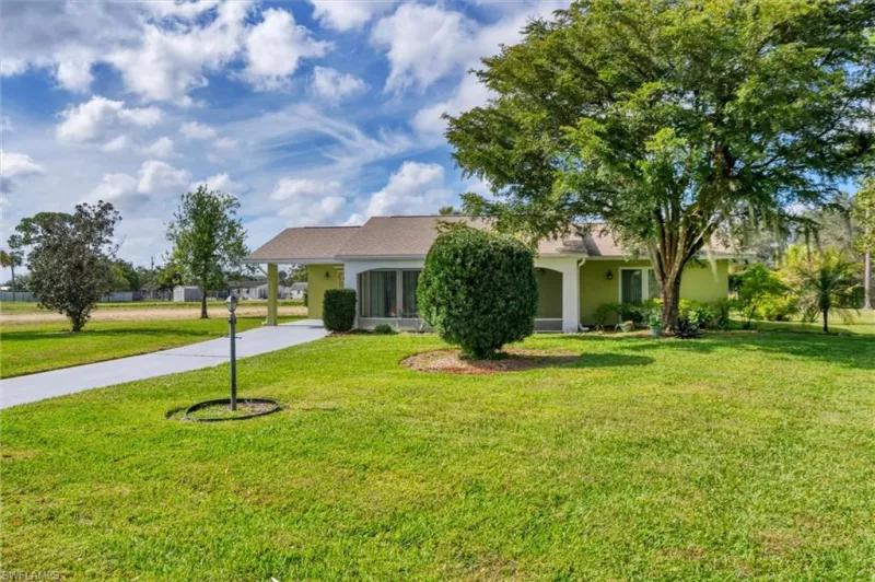 LEHIGH ACRES