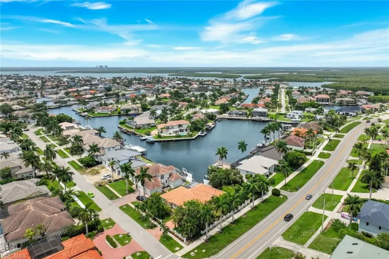 MARCO ISLAND