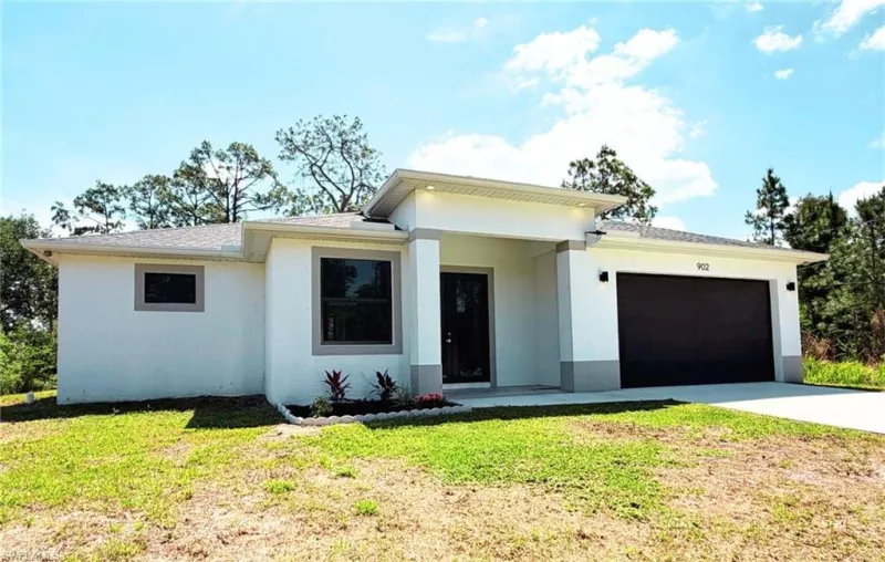 LEHIGH ACRES