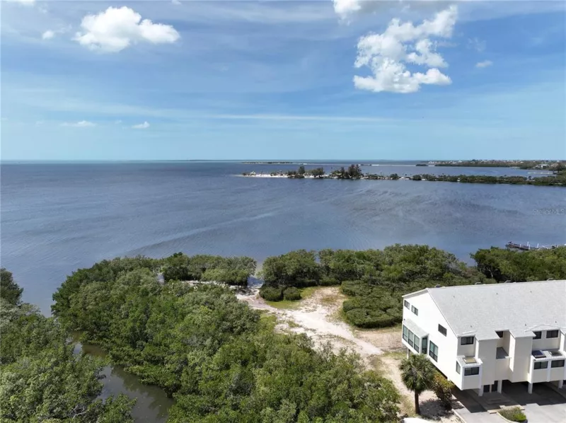TARPON SPRINGS