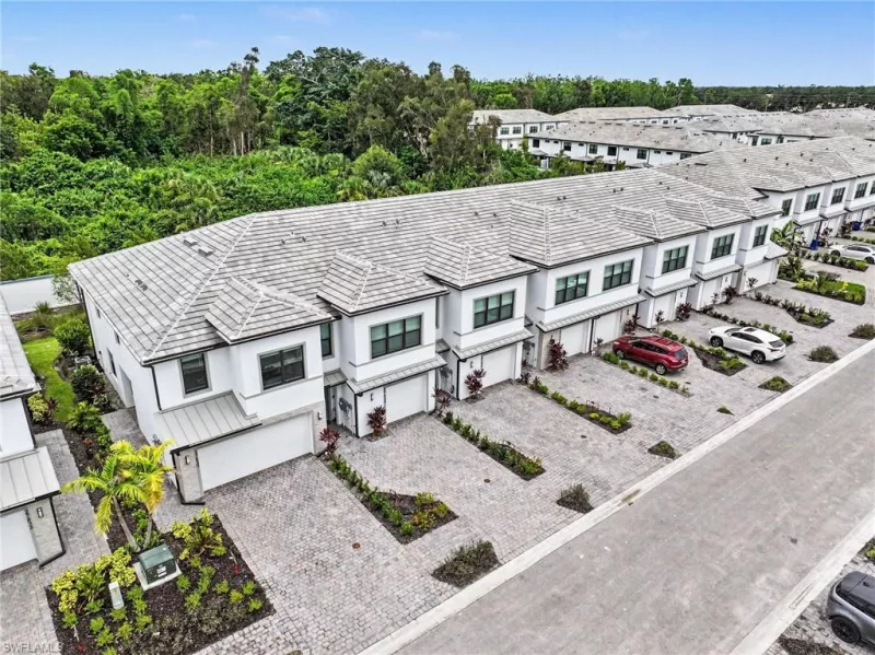 BONITA SPRINGS
