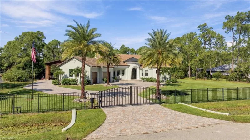 BONITA SPRINGS