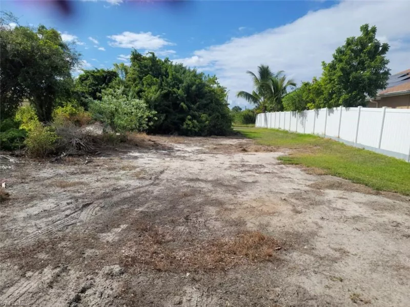 LEHIGH ACRES