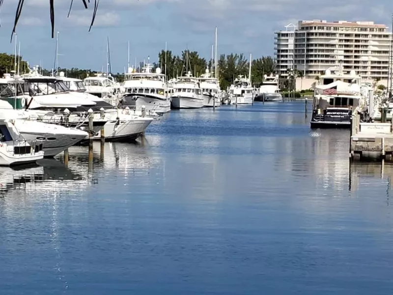LONGBOAT KEY