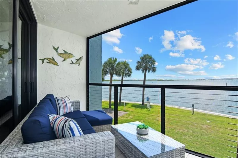 MARCO ISLAND