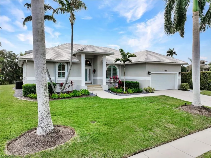 MARCO ISLAND