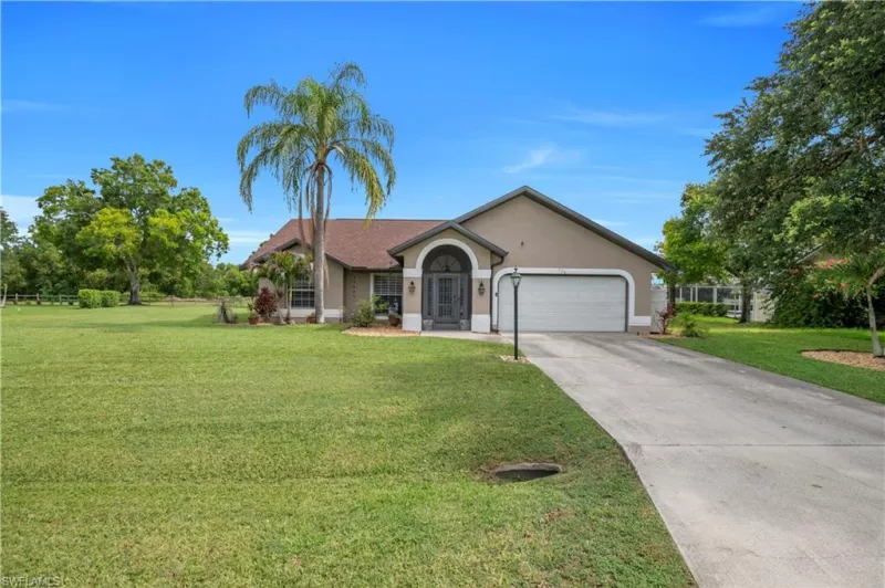 LEHIGH ACRES