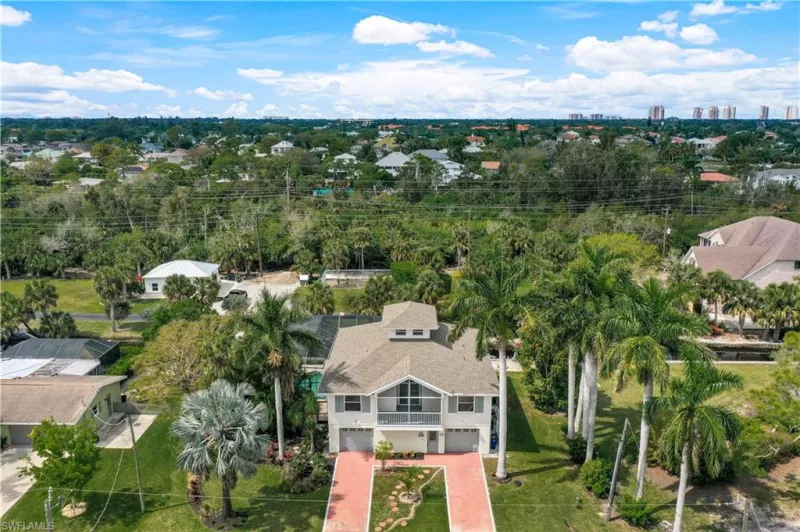 BONITA SPRINGS