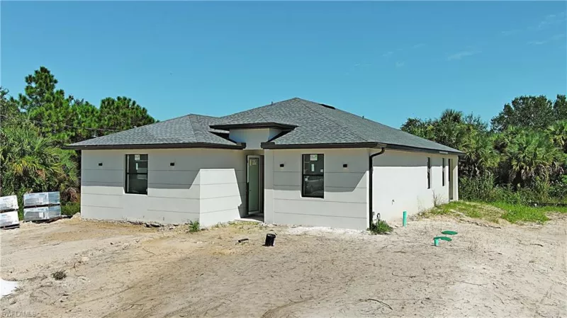 LEHIGH ACRES
