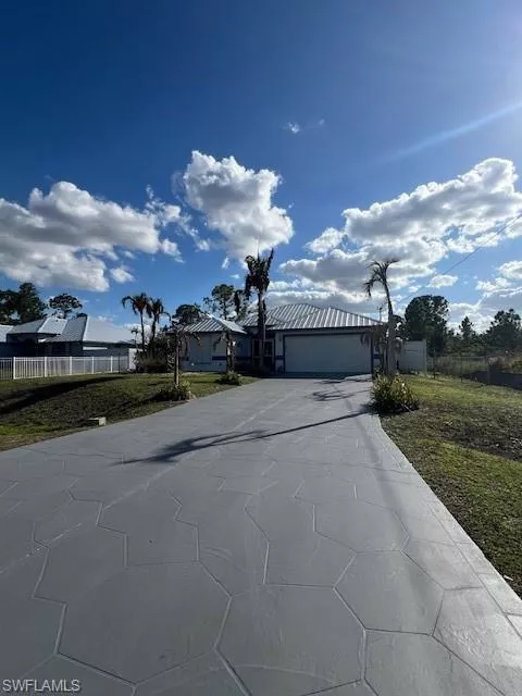 LEHIGH ACRES