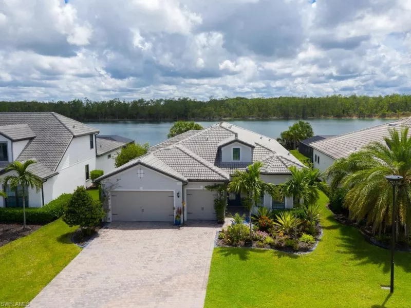 ESTERO