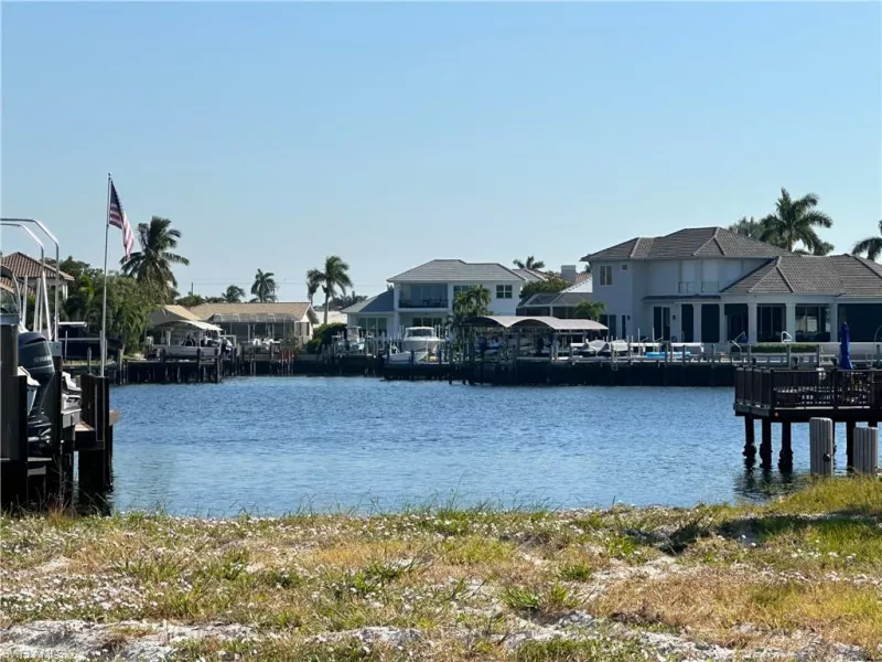 MARCO ISLAND