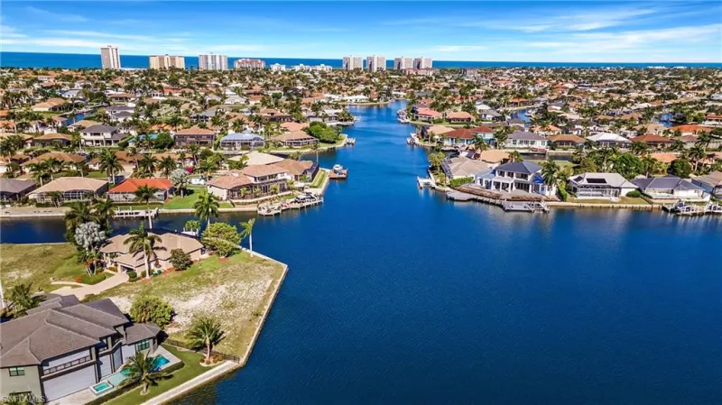 MARCO ISLAND