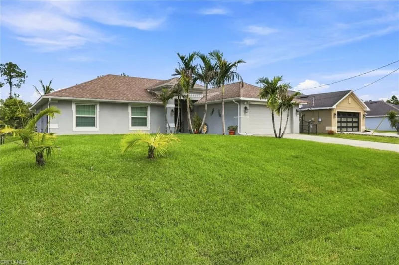 LEHIGH ACRES