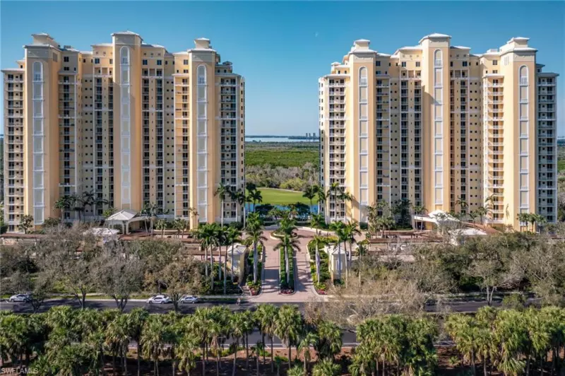 ESTERO