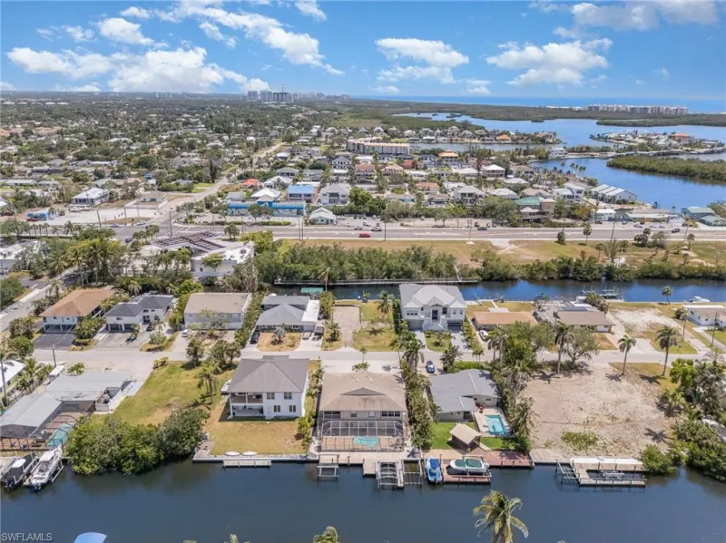 BONITA SPRINGS