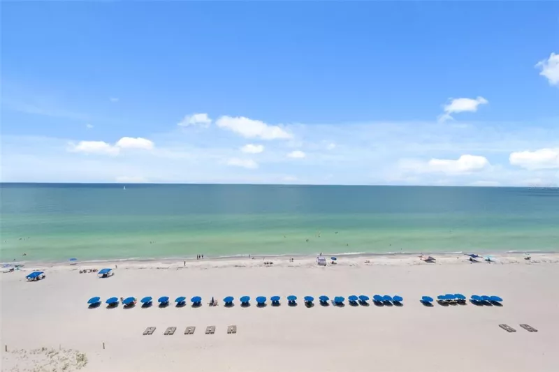 INDIAN SHORES