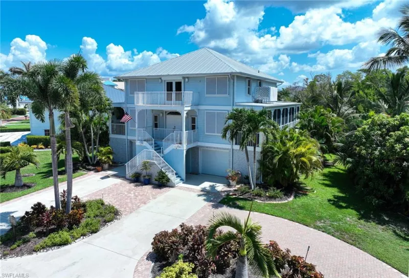 BONITA SPRINGS
