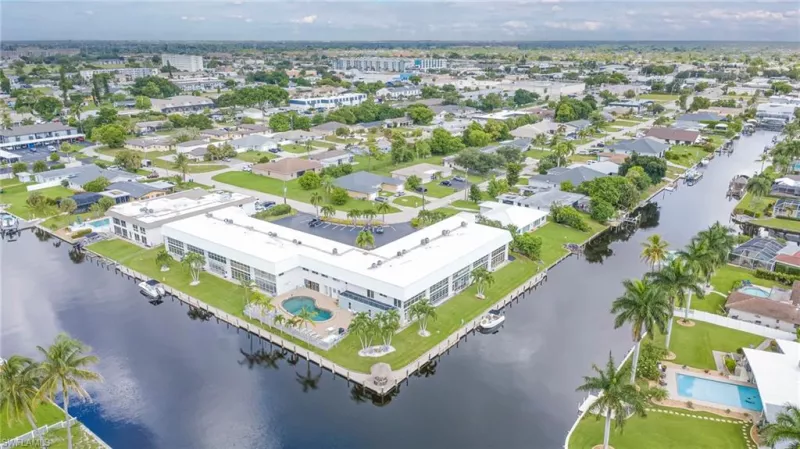 CAPE CORAL