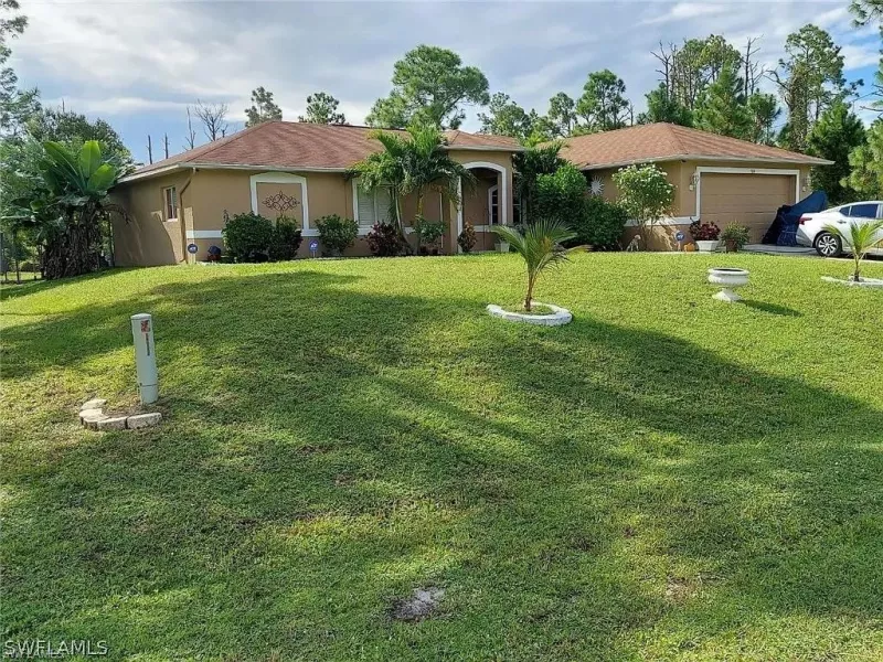 LEHIGH ACRES
