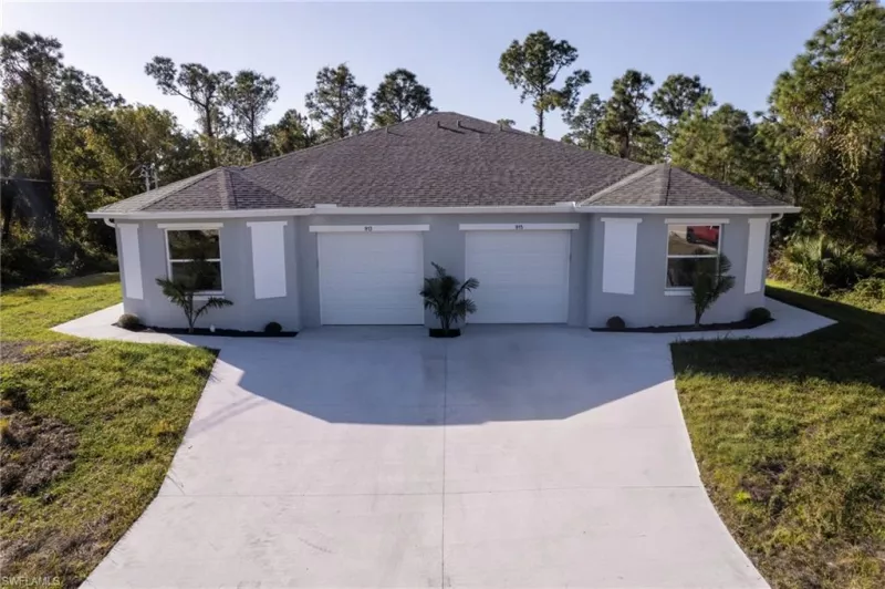 LEHIGH ACRES