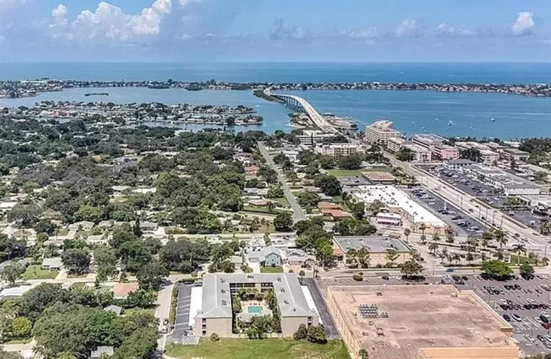 BELLEAIR BLUFFS