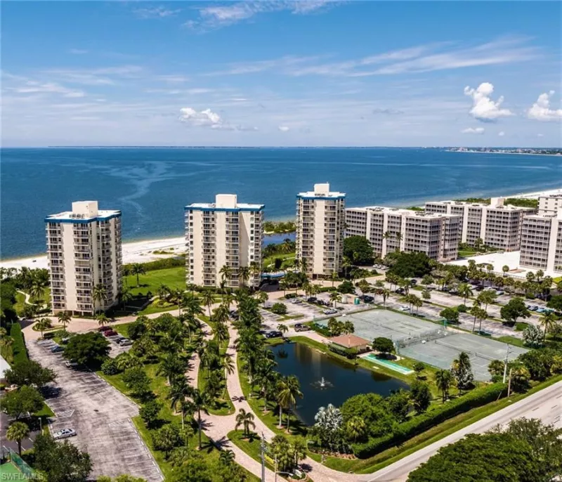 FORT MYERS BEACH