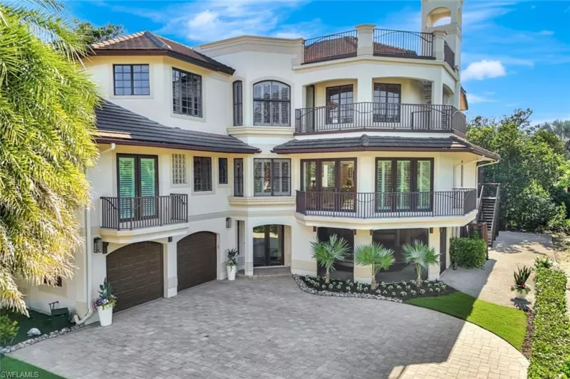 MARCO ISLAND