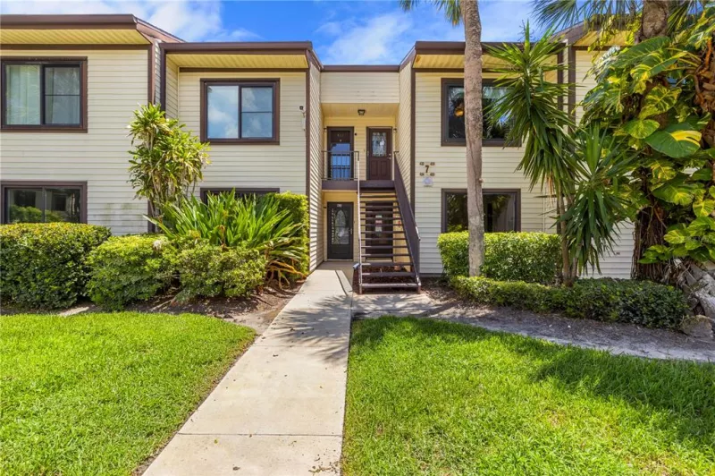 TARPON SPRINGS