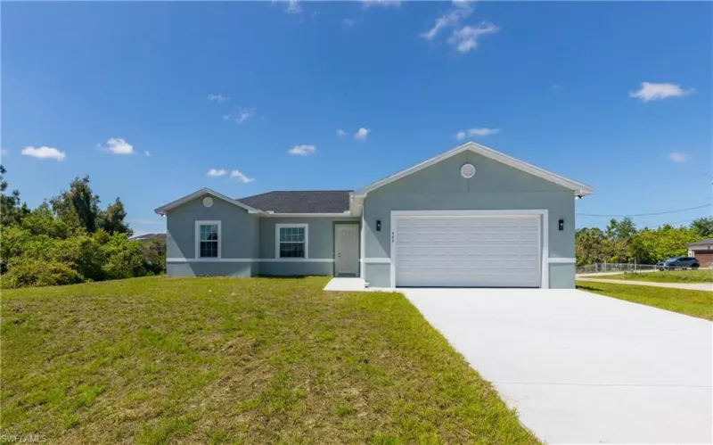 LEHIGH ACRES