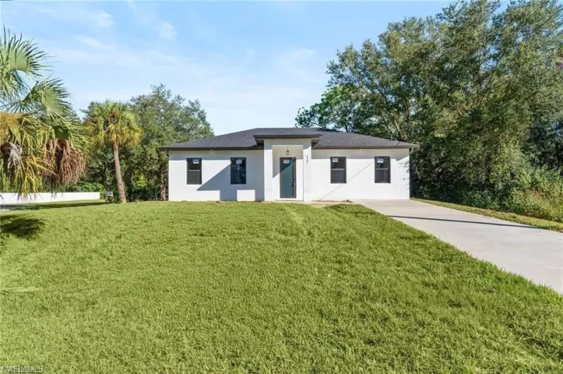 LEHIGH ACRES
