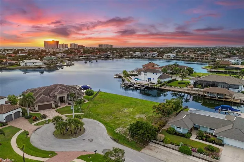 MARCO ISLAND