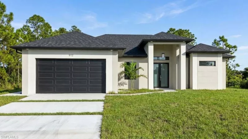 LEHIGH ACRES