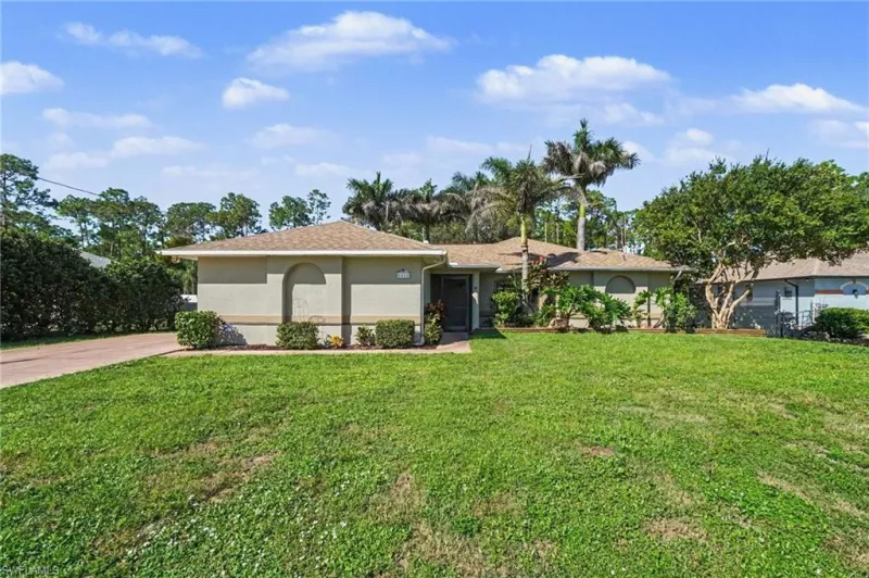 LEHIGH ACRES