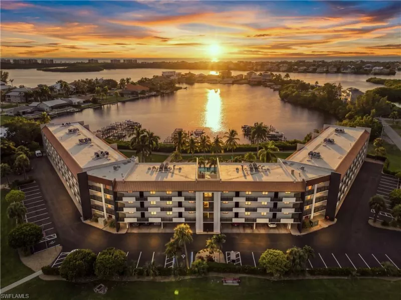 BONITA SPRINGS