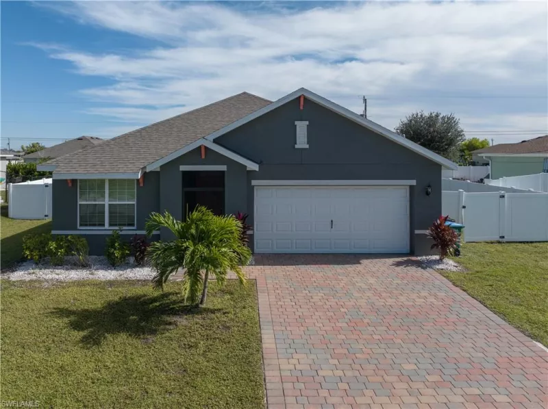 CAPE CORAL
