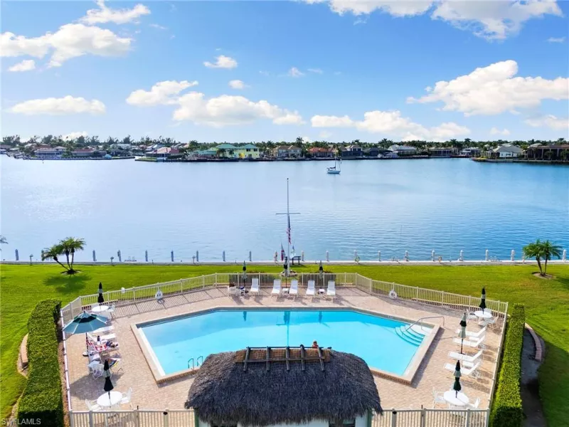 MARCO ISLAND