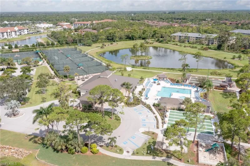 ESTERO