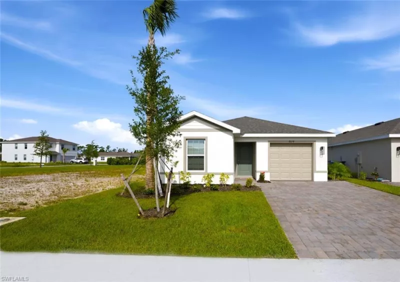 LEHIGH ACRES