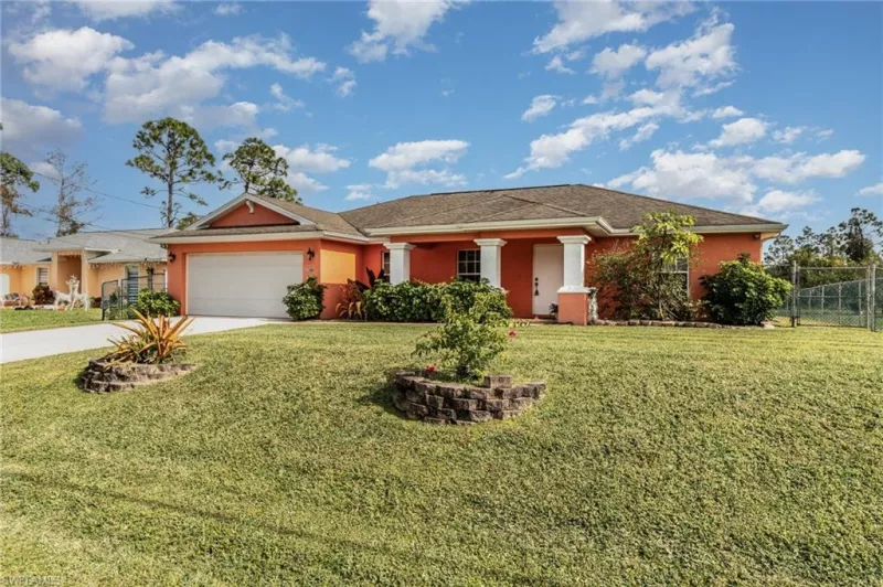 LEHIGH ACRES